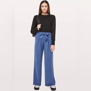 Lululemon Noir Pant Size 10 NWT